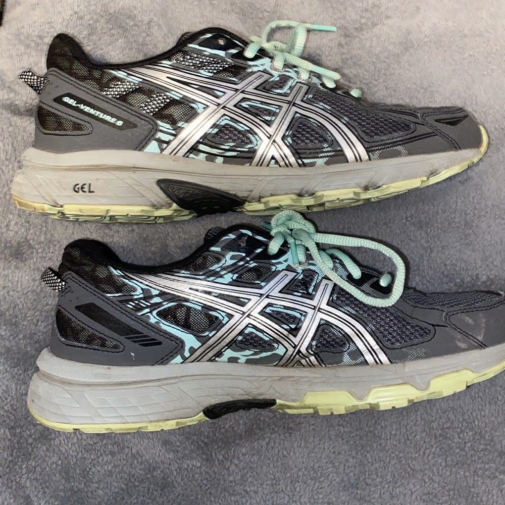 ASICS Gel venture 6